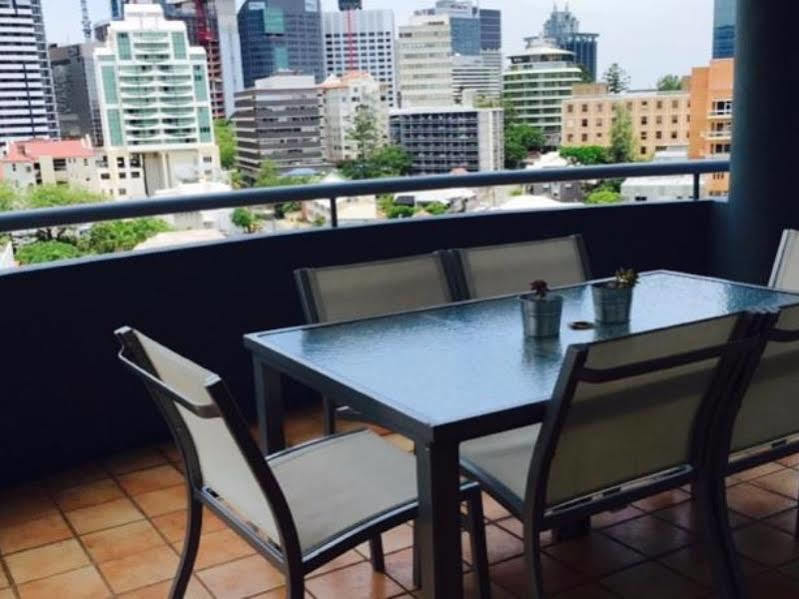 Aparthotel The Sedgebrook On Leichhardt Brisbane Esterno foto